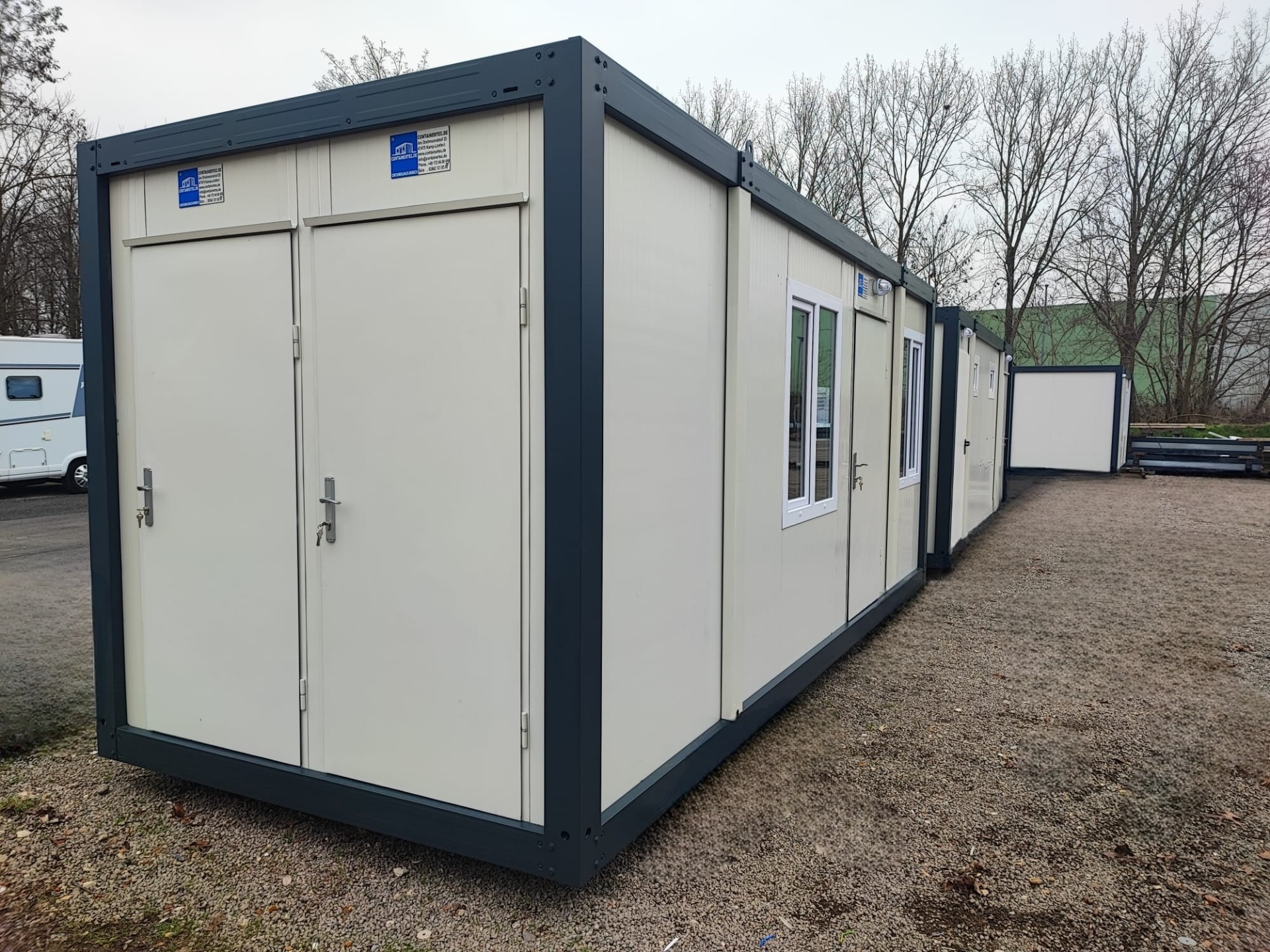 Raumcontainer mit Damen und Herren WC (4)